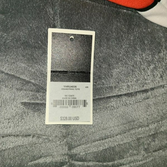 Large authentic leather tote by Juicy Couture - Picture 5 of 7